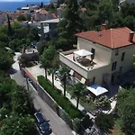 Galatea With Free Garage Parking Apartman *