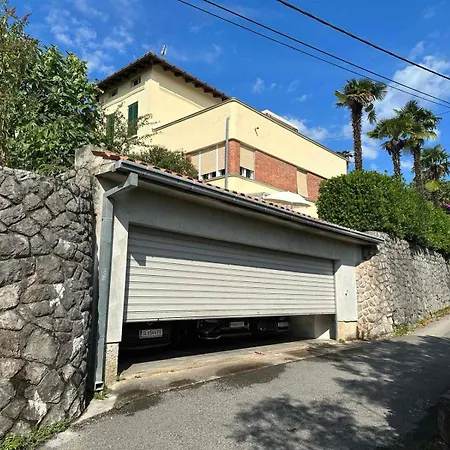 Appartement Galatea With Free Garage Parking
