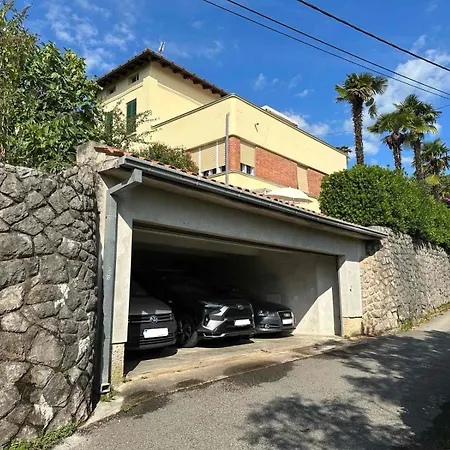 Galatea With Free Garage Parking Appartement Opatija